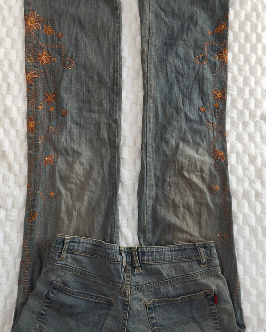 flower jeans