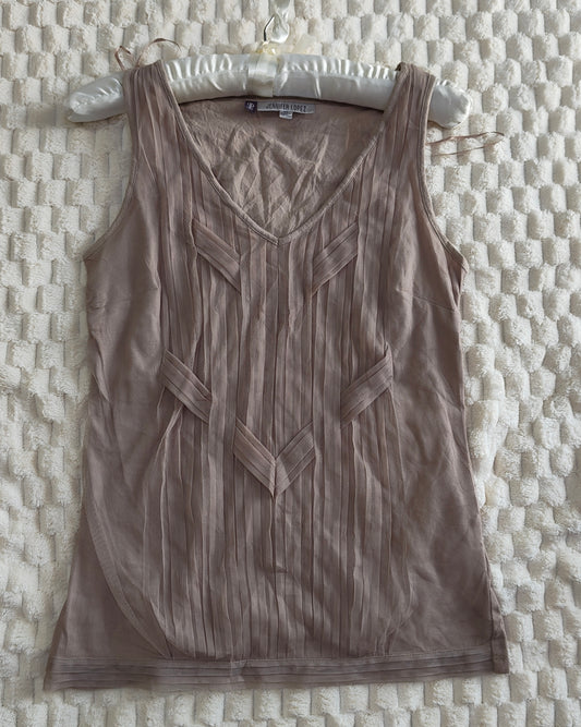 grey tank