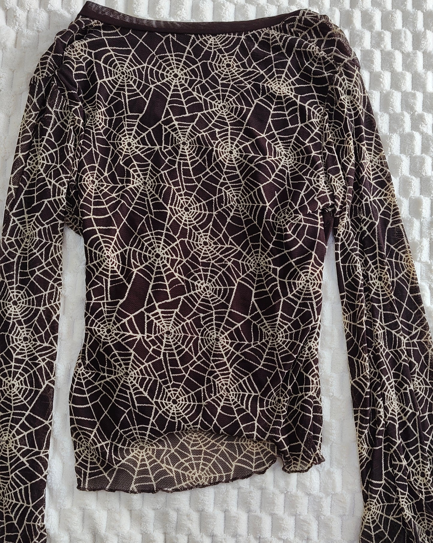 grunge cobweb print