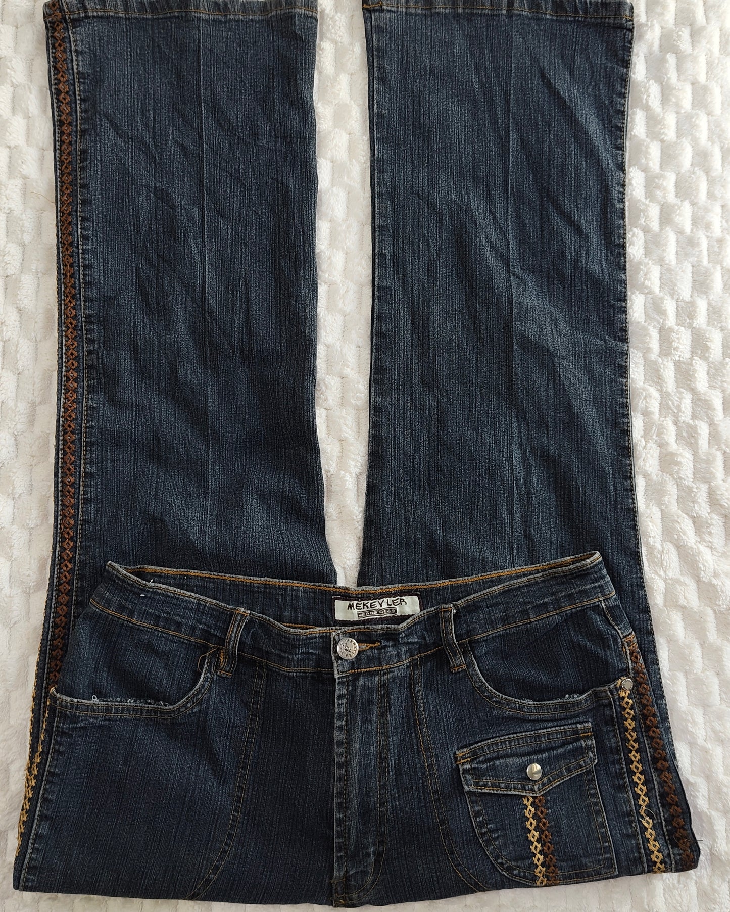 dark blue jeans 32